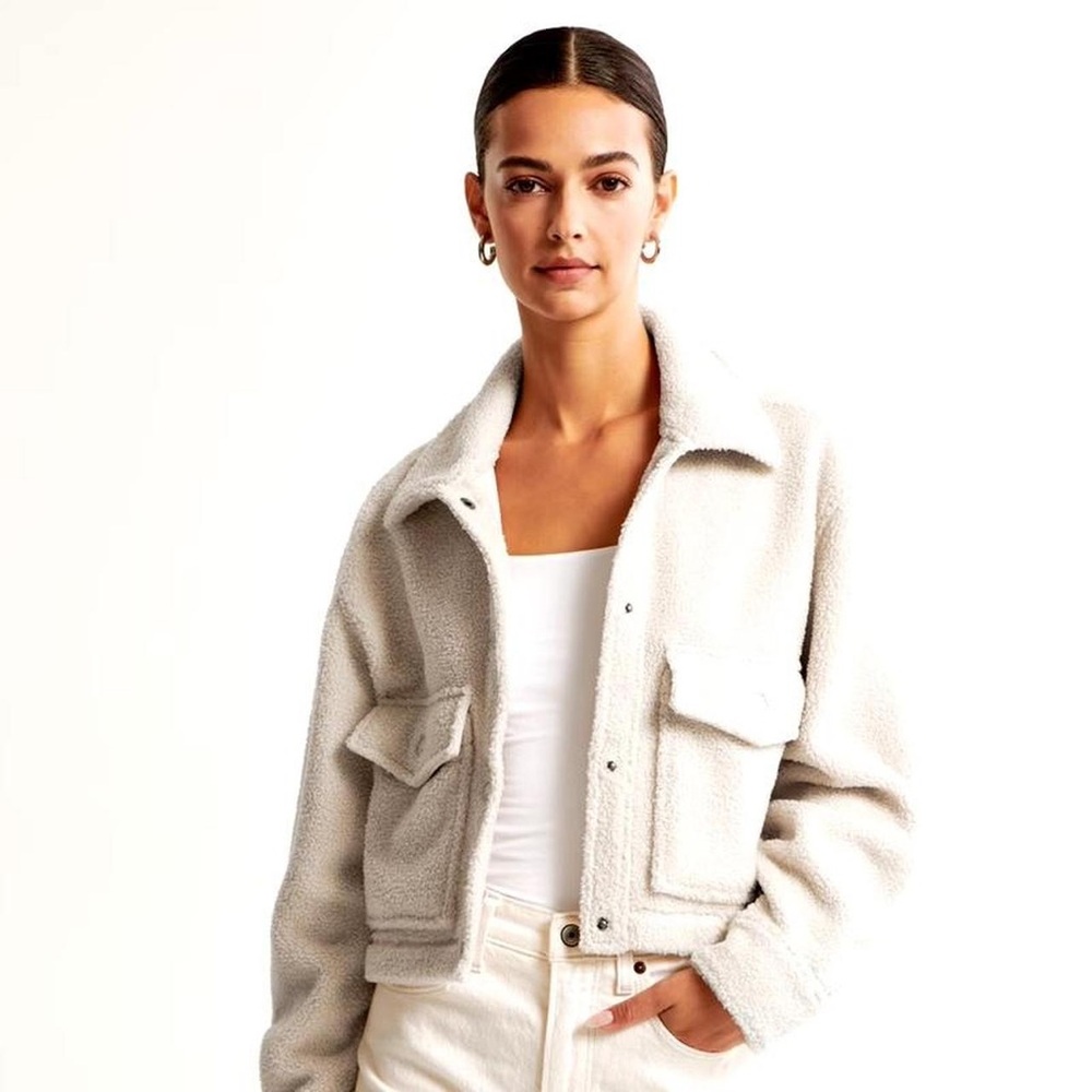 Abercrombie cream Sherpa jacket